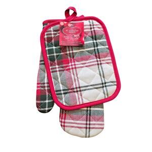 St. Nicholas Square Oven Mitt and Pot Holder Set of 2 NWT Christmas